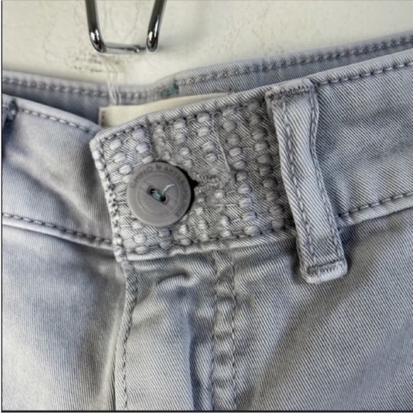 ANTHROPOLOGIE Chino Relaxed Cuffed Shorts size 27 - Picture 2 of 7